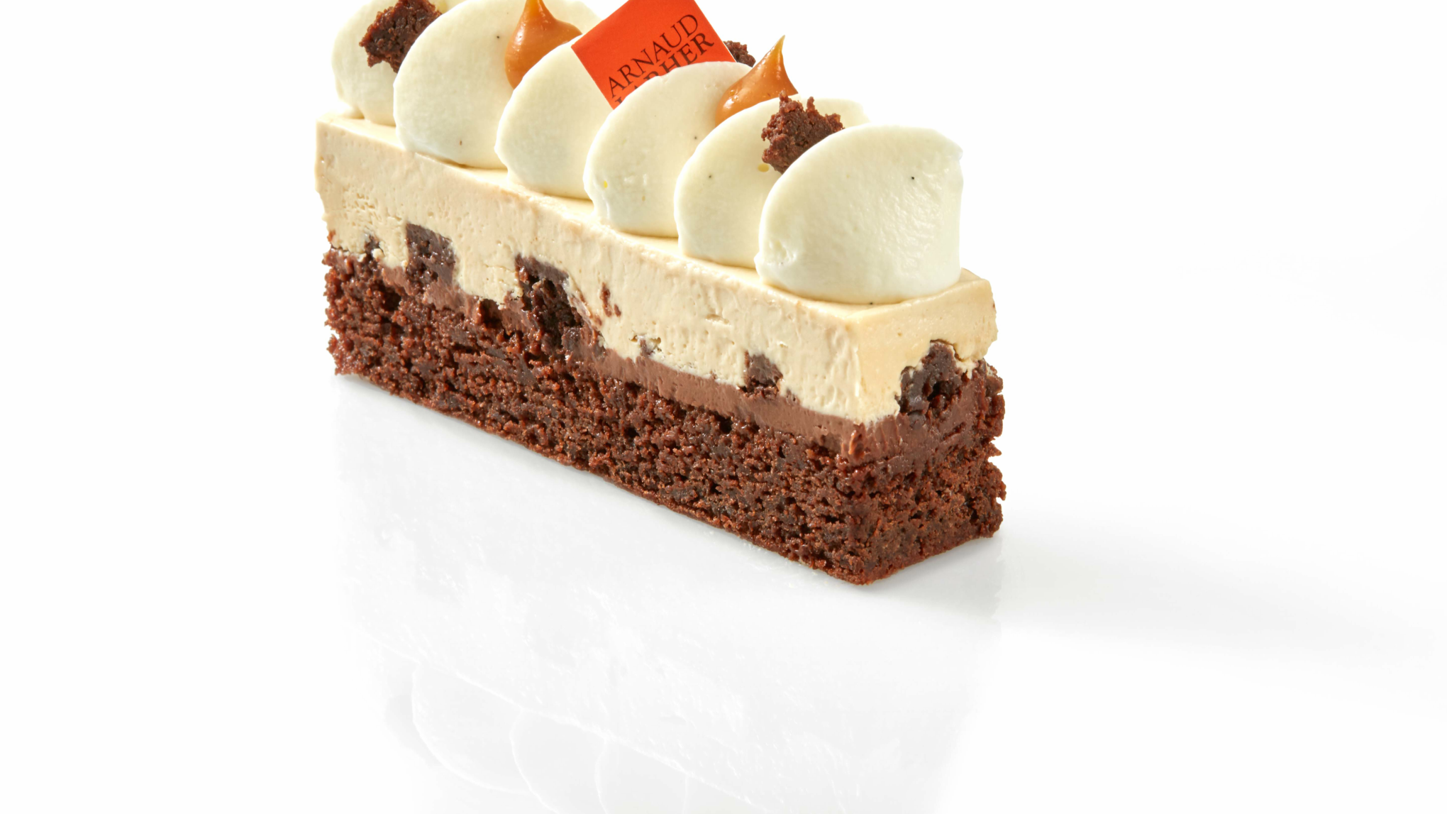 Le desir-dessert-served-at-Hotel-Grande-Bretagne-Athens-by-Arnaud-Larher