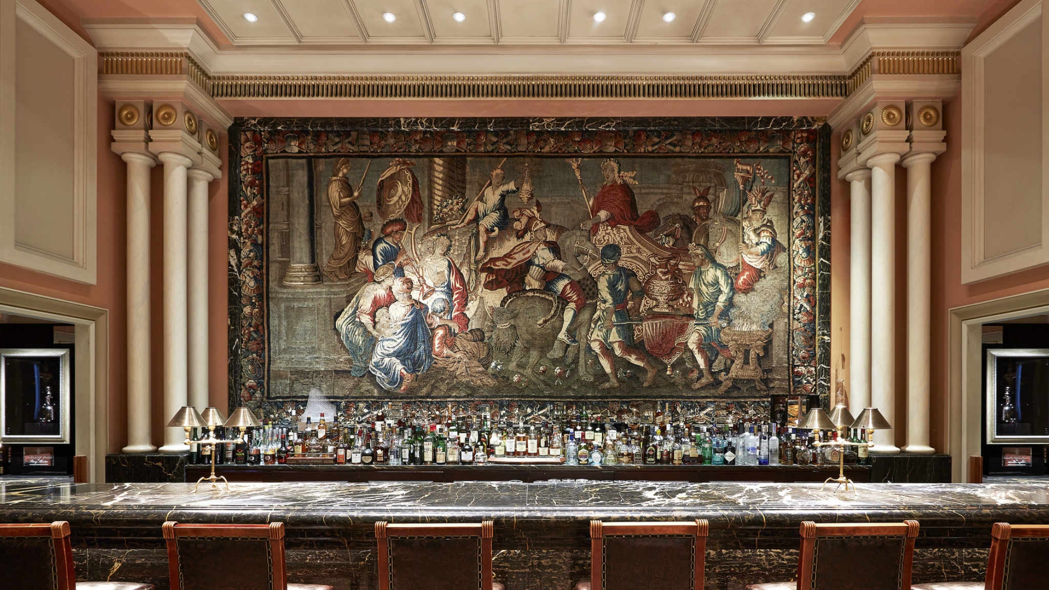Alexanders Bar Hotel Grande Bretagne Athens signature drinks and cocktails bar menu sophisticated